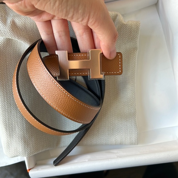 Brand new hermes 24mm wide belt unisex